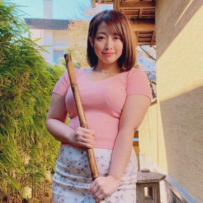 시노자키 칸나 篠崎かんな Kanna Shinozaki 01